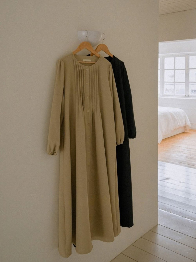 Pin Tuck Open Long Sleeve Maternity Dress