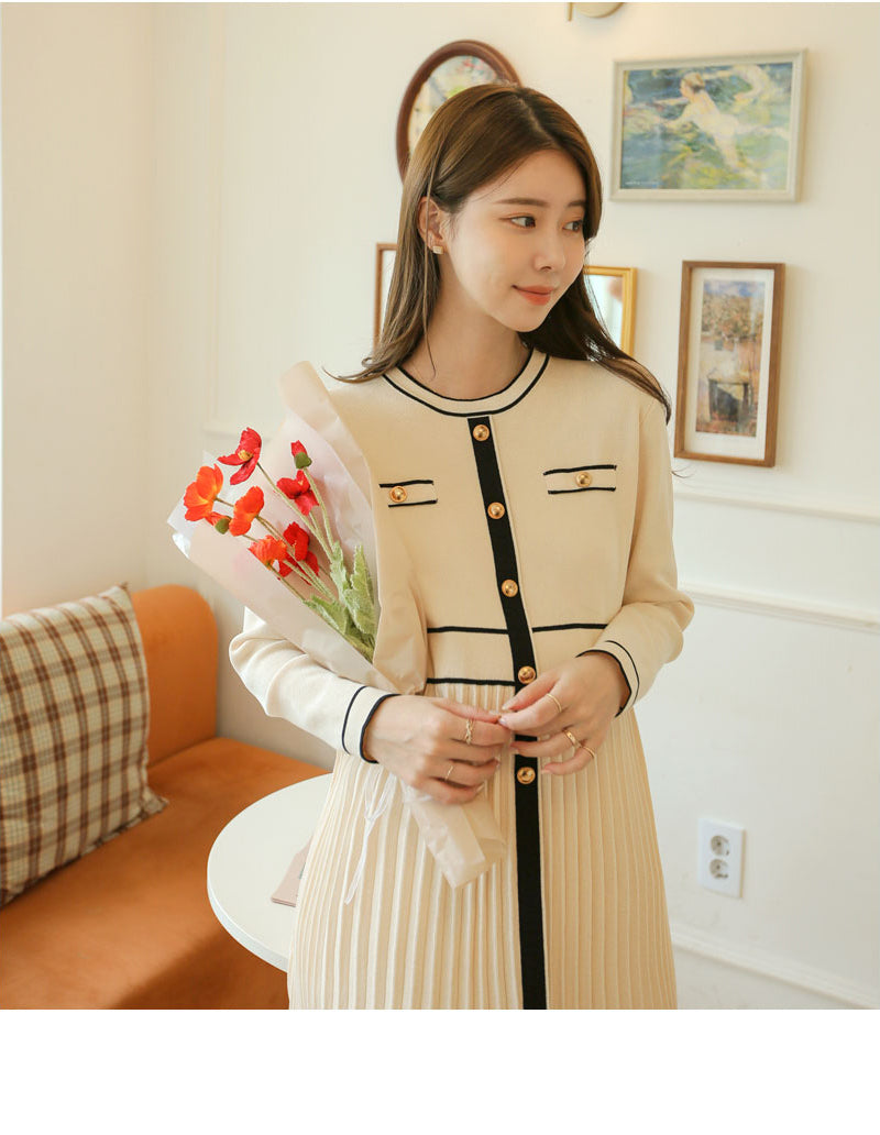 Elegant Stripe Knit Midi Dress