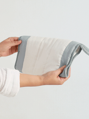 KRBA403 Korea Bamboo Bebe Bamboo Gauze Feeding Arm Pillow (2 Colors)