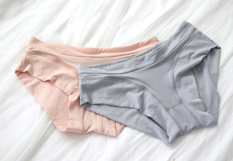 KRMD305 Korea Mom's day Breathable Striped Half-type Panty (2 Colors) [Maternity Underwear]