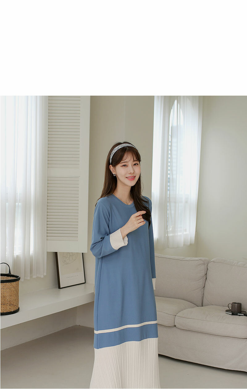 Pleated Two-Toned Midi Dress