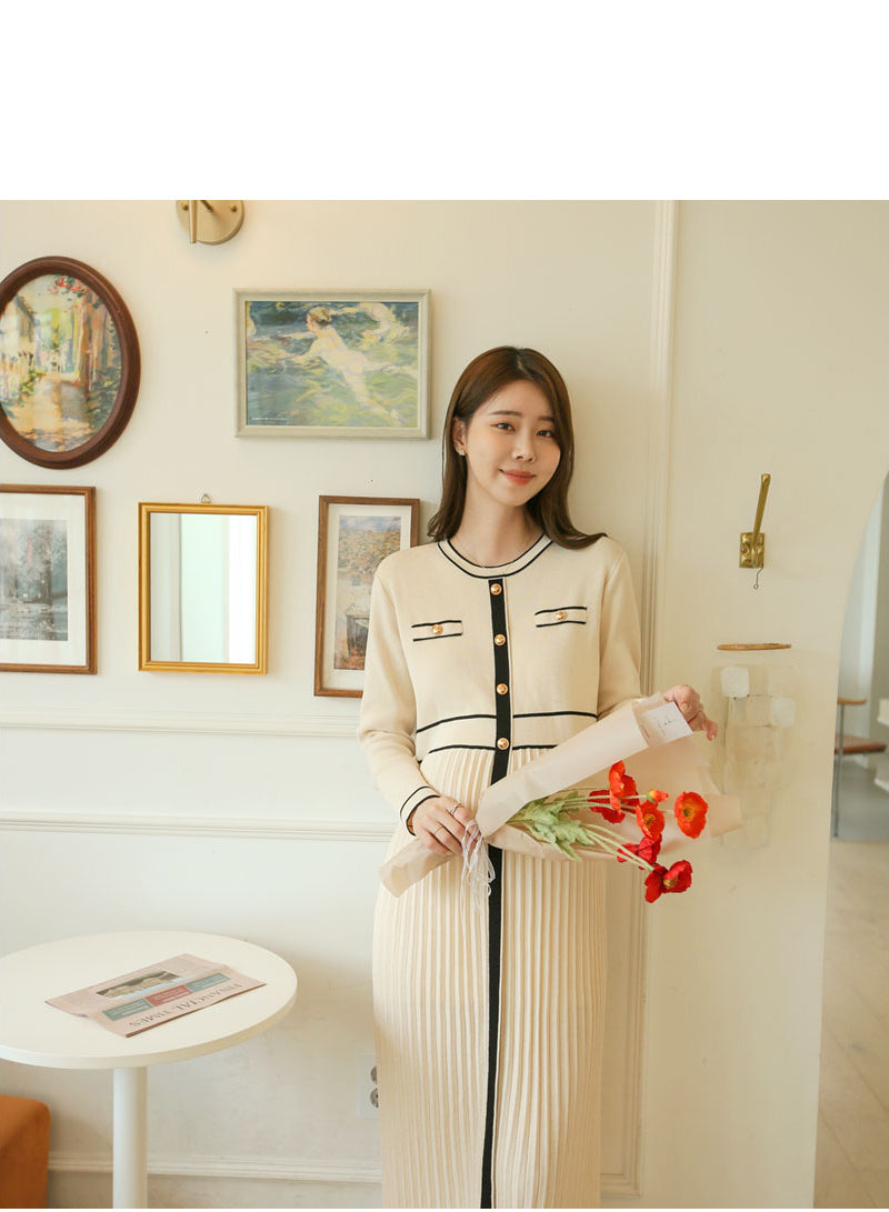 Elegant Stripe Knit Midi Dress