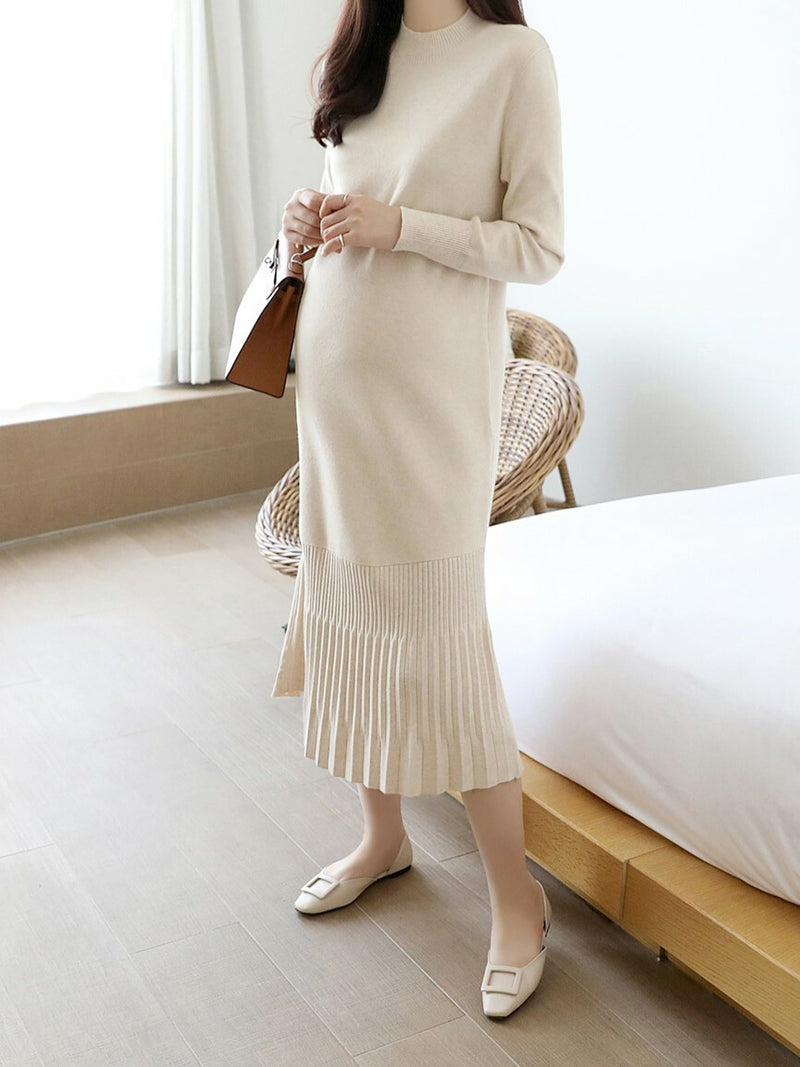 Half Neck Knitted Pleated Dress