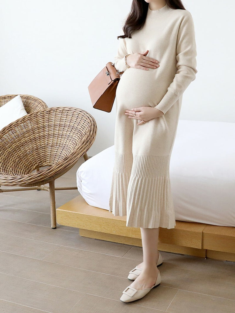 Half Neck Knitted Pleated Dress