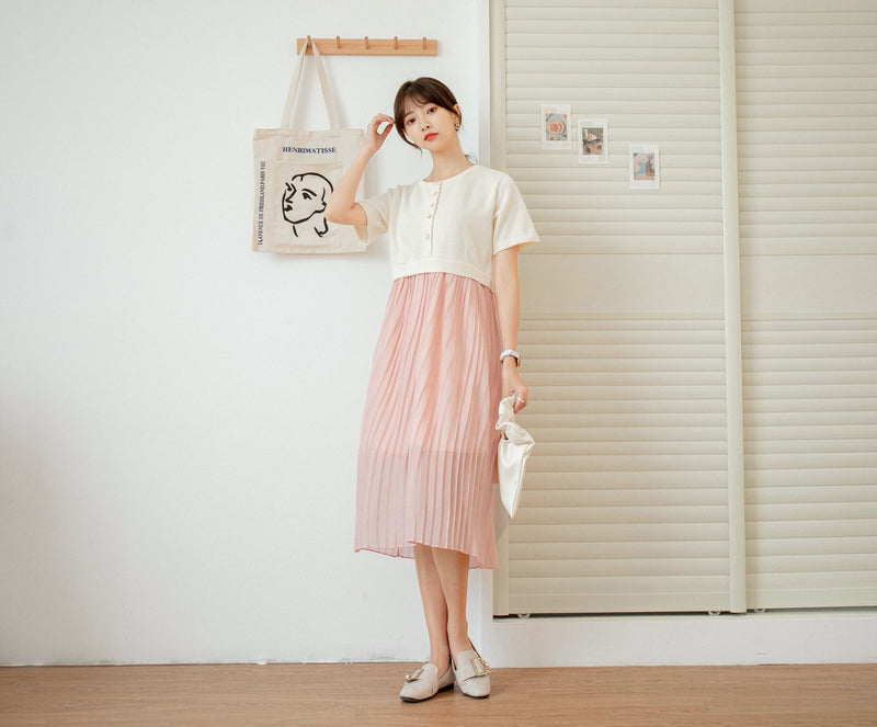 Elegant Pleated Pearl Button Dress