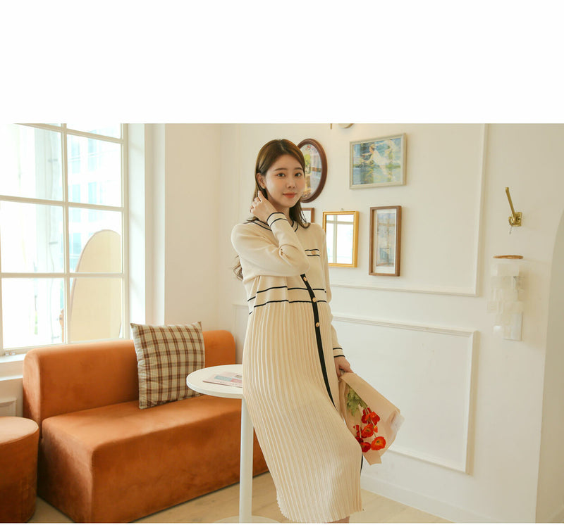 Elegant Stripe Knit Midi Dress