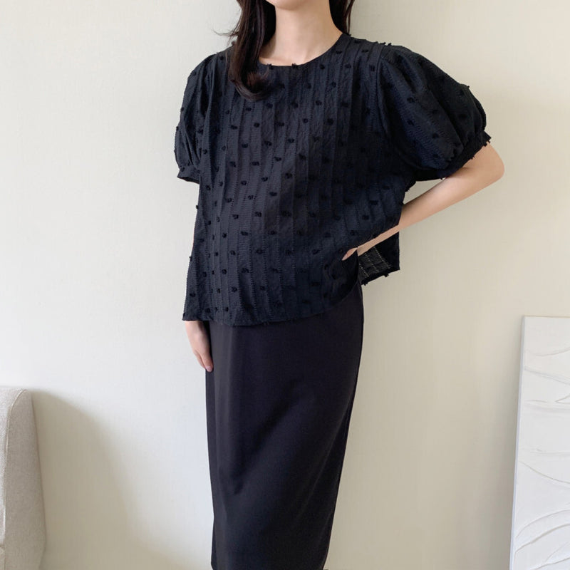 Textured Polka Dot Puff Sleeve Top