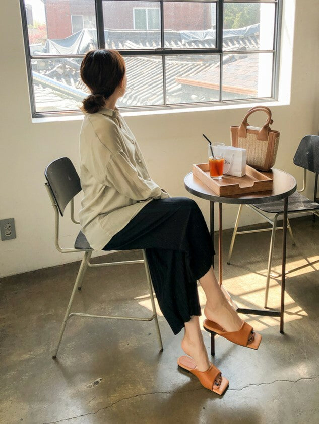 Solid Pleated Stretched Wide-Leg Pants