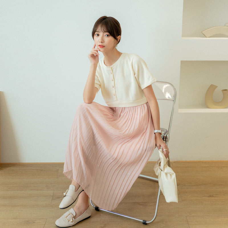 Elegant Pleated Pearl Button Dress