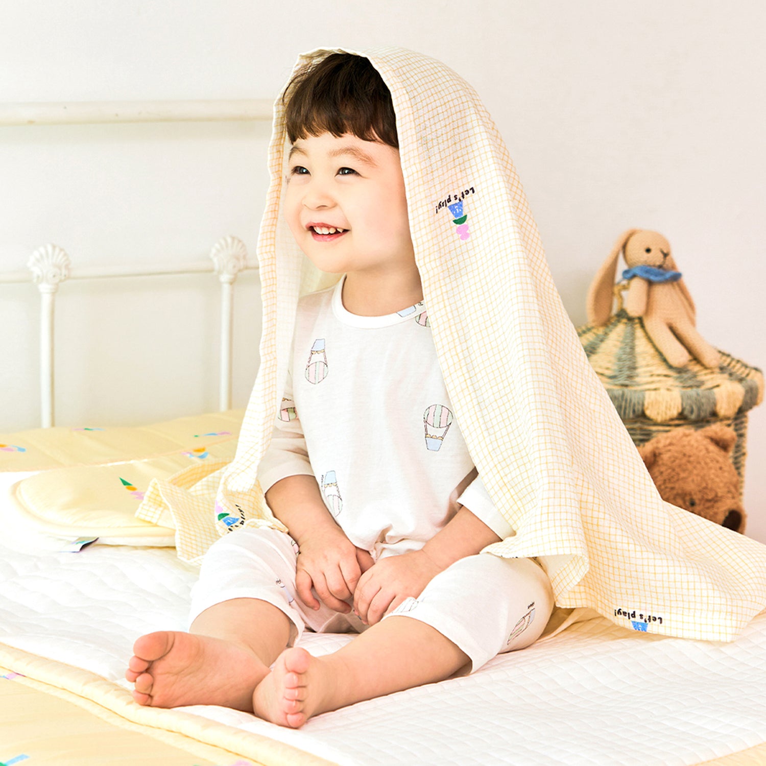 KRBA616 Korea Bamboo Bebe Bamboo Gauze Blanket-Circus (2 Colors)