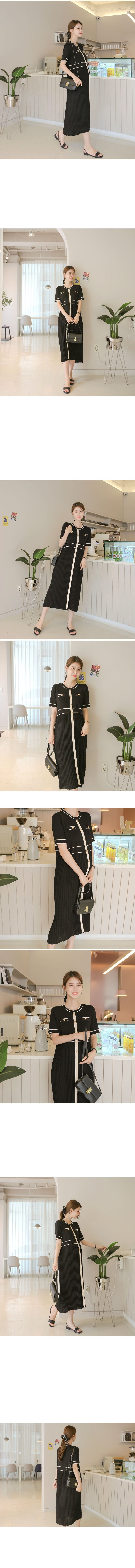 Elegant Stripe Knit Midi Dress