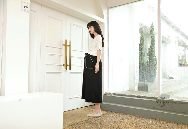 Drawstring Contrast-Stitch Skirt