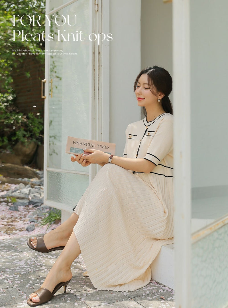 Elegant Stripe Knit Midi Dress