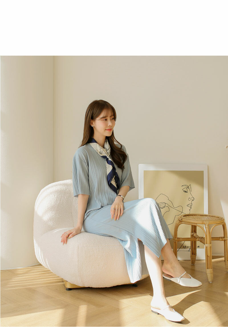 Simple Pleated Midi Dress