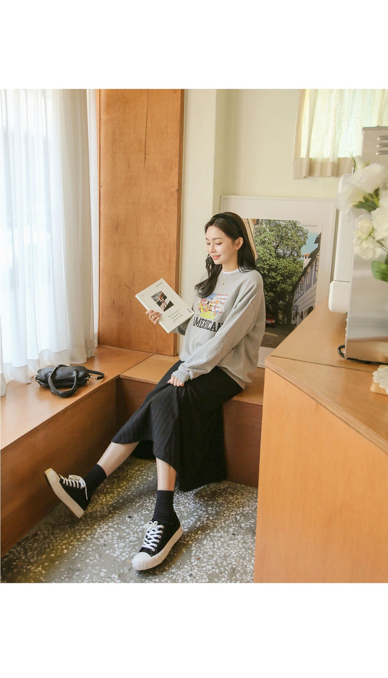 Ribbed Knit Flared Hem Skirt