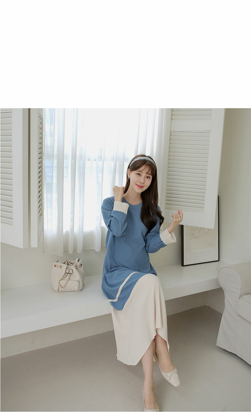 Pleated Two-Toned Midi Dress
