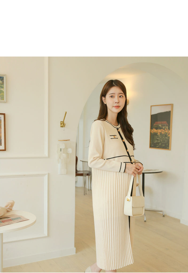 Elegant Stripe Knit Midi Dress