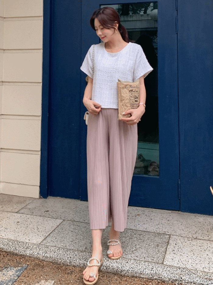 Solid Pleated Stretched Wide-Leg Pants