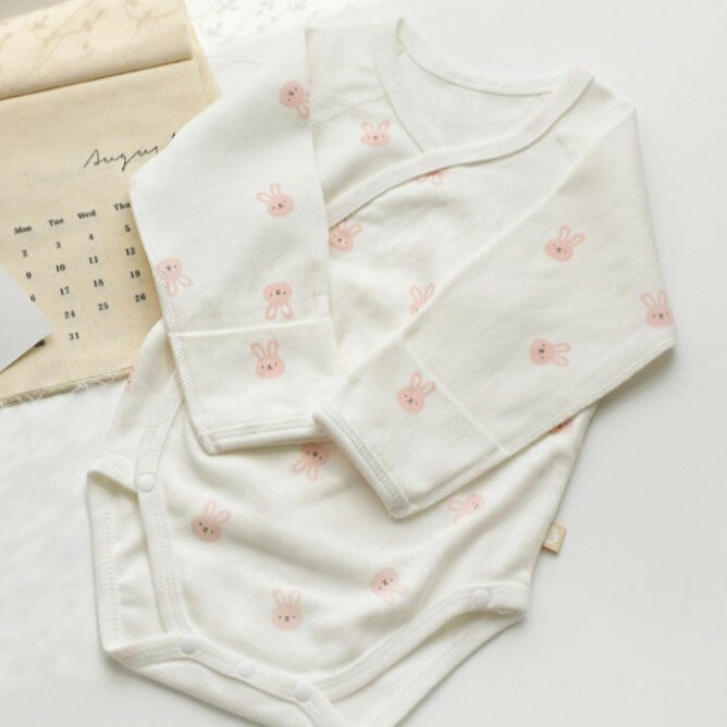 MMBP002 Baby&I Newborn Gift Set-Bunny (Bib, Bodysuit, Swaddle Blanket, Mittens,Doll Cover Socks)