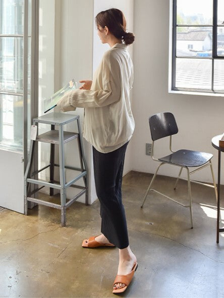 Solid Pleated Stretched Wide-Leg Pants