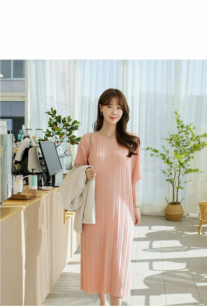 Simple Pleated Midi Dress