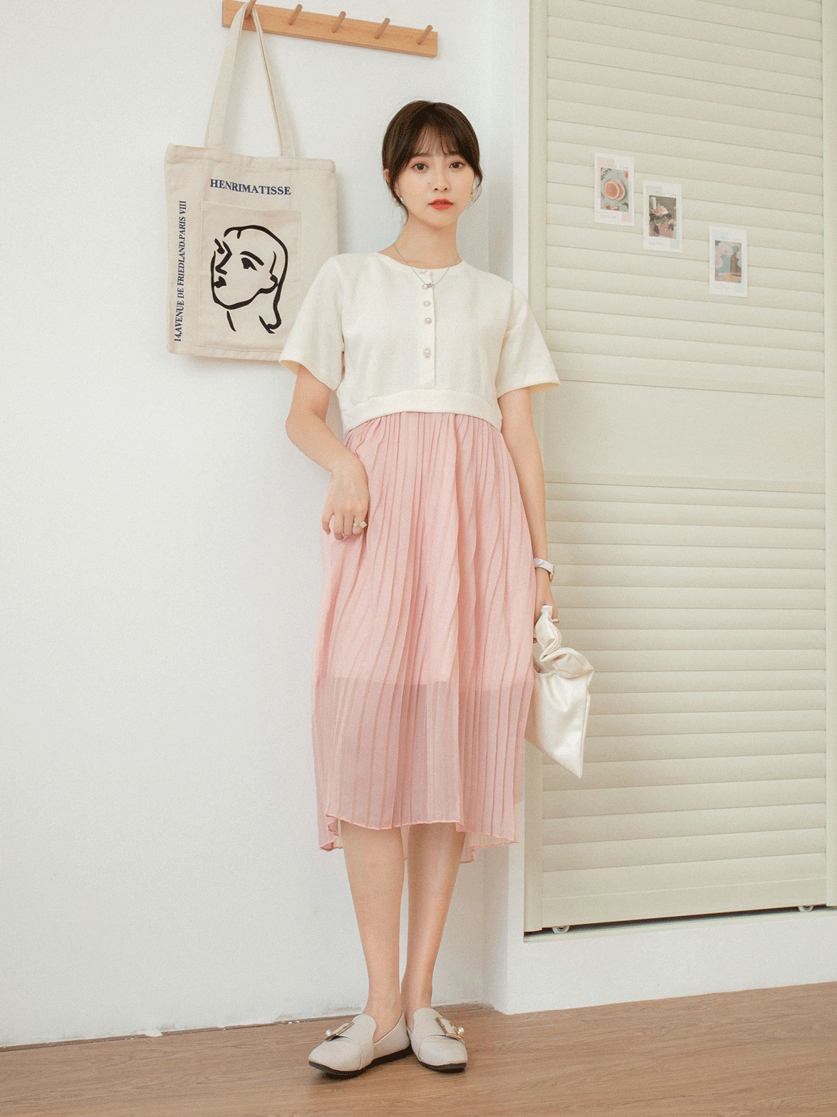Elegant Pleated Pearl Button Dress